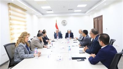 وزير التعليم العالي يبحث تشغيل مستشفى 500500 بشراكة عالمية مع سيمنز هيلثنيرز