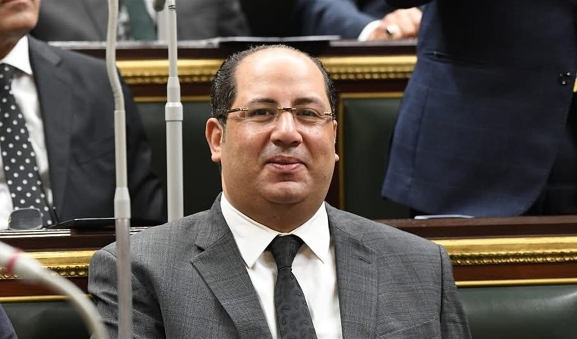 النائب أحمد  نويصر