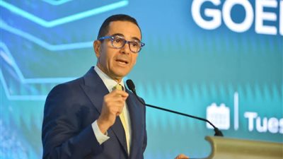 وزير الاستثمار: نعمل خلال المرحلة الحالية على خلق بيئة اقتصادية مرنة ومستقرة