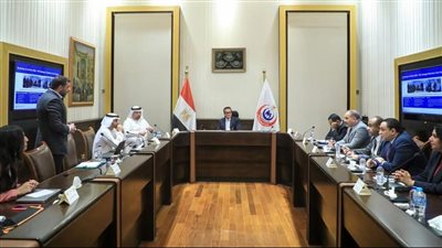 “عبدالغفار” يبحث التعاون مع شركة أبوظبي لتعزيز التحول الرقمي في القطاع الصحي المصري