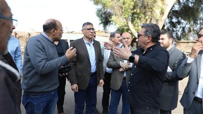 محافظ الجيزة يتفقد سوق اليوم الواحد بإمبابة: خطوة لمواجهة الغلاء وتوفير السلع بأسعار مخفضة