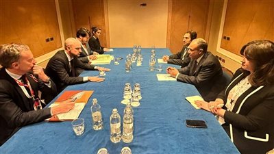 وزير الخارجية يلتقي نظيره الفرنسي