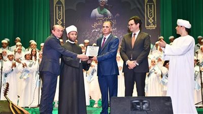 احتفالية تخريج دفعات مدرسة الإنشاد: لقاء الإبداع الديني ودعم التراث الفني في مصر