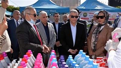 محافظ الإسماعيلية يفتتح “سوق اليوم الواحد” لتوفير السلع بأسعار مخفضة وتعزيز الاستقرار في الأسواق المحلية