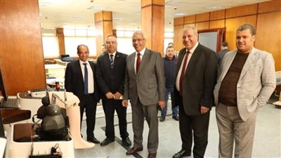 محمود صديق يتفقد لجان امتحانات الدراسات العليا بقطاع كليات الطب