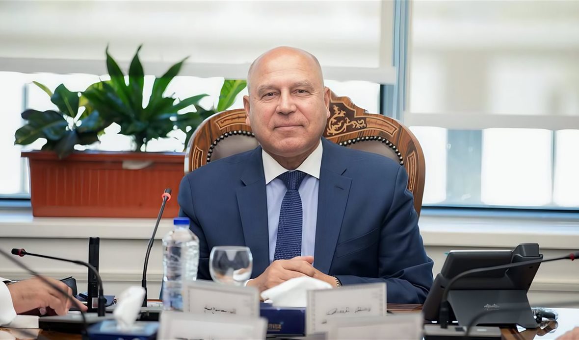وزير الصناعة