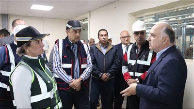وزيرا قطاع الأعمال والبيئة يتفقدان محطة المعالجة الجديدة بشركة النصر للأسمدة