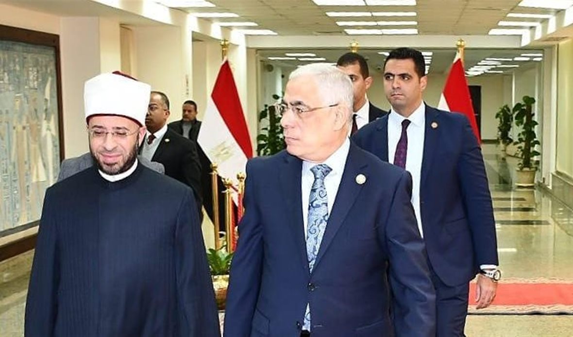 النائب العام ووزير