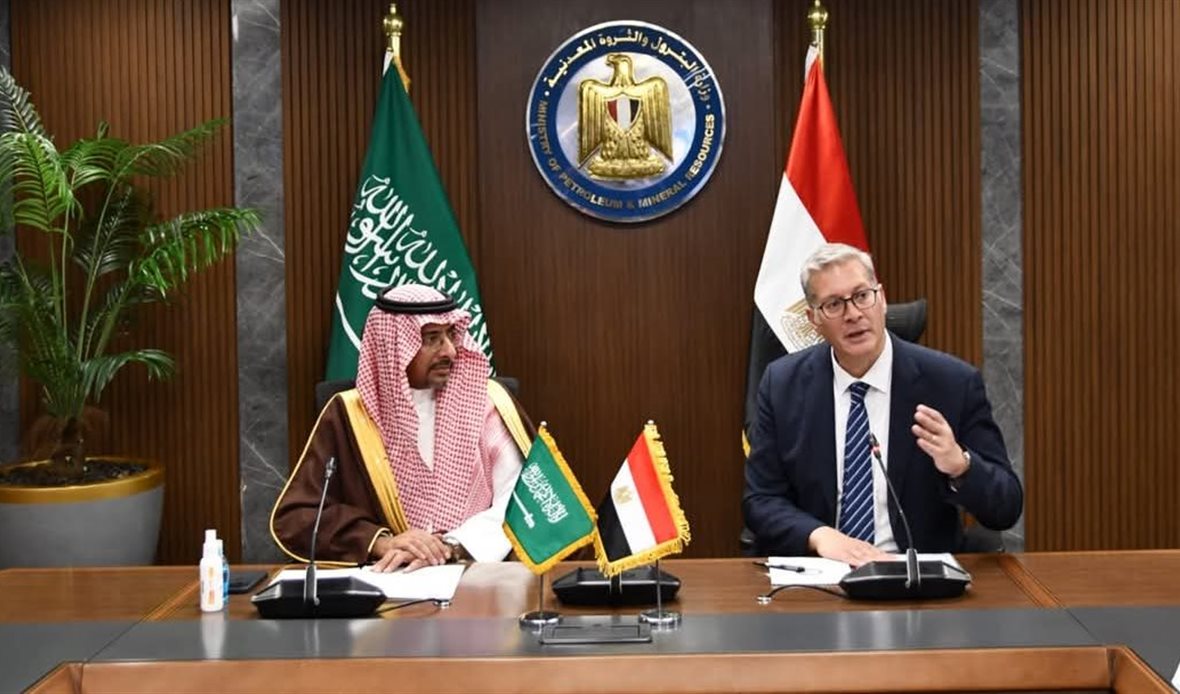 وزير البترول ووزير