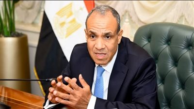 وزير الخارجية والهجرة يتوجه إلى الصين