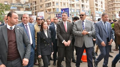 وزير التموين ومحافظ البحيرة يتفقدا مشروع سيارات شباب الخريجين