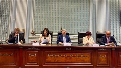 وزير السياحة والآثار يشارك باجتماع مجلس النواب لمناقشة بيان الوزارة 