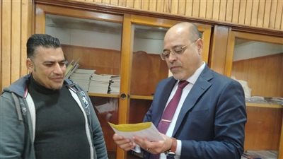 “جبران” يُسلم عقود عمل جديدة لذوي همم بمحافظة القاهرة