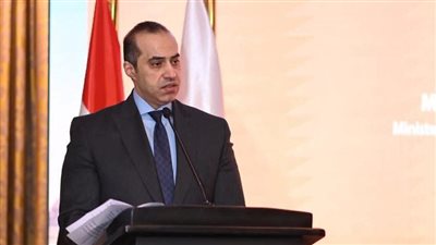 فوزي: الحكومة تلتزم بتعزيز المنافسة العادلة وتحسين مناخ الاستثمار لجذب رؤوس الأموال ودعم الاقتصاد