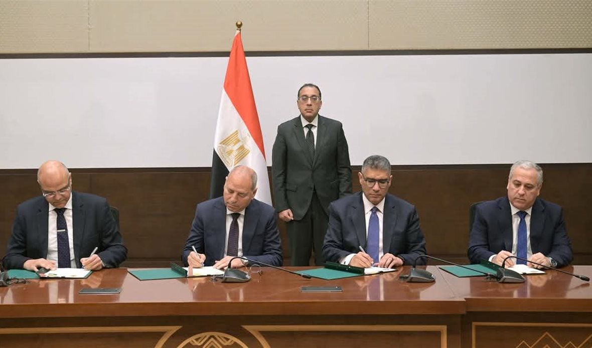 خلال توقيع بروتوكولات