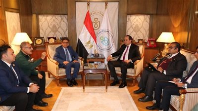 رئيس هيئة الرعاية الصحية يلتقي النقيب العام للأطباء البيطريين لبحث سبل التعاون المشترك