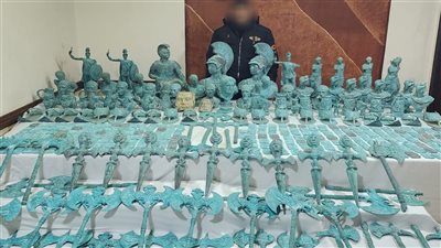 ضبط شخصين بحوزتهما 448 قطعة أثرية في الإسكندرية
