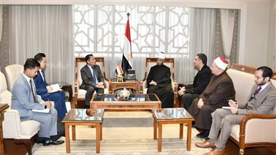 وزير الأوقاف يستقبل سفير ماليزيا لبحث تعزيز التعاون المشترك 