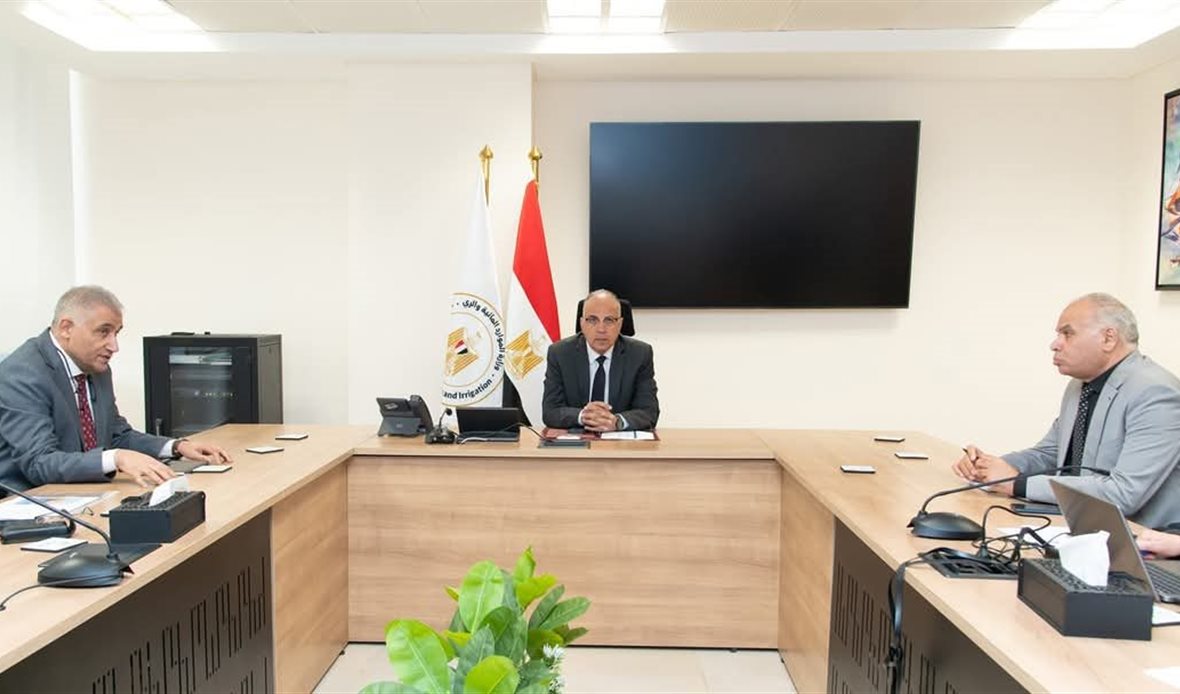 جانب من فعاليات الاجتماع