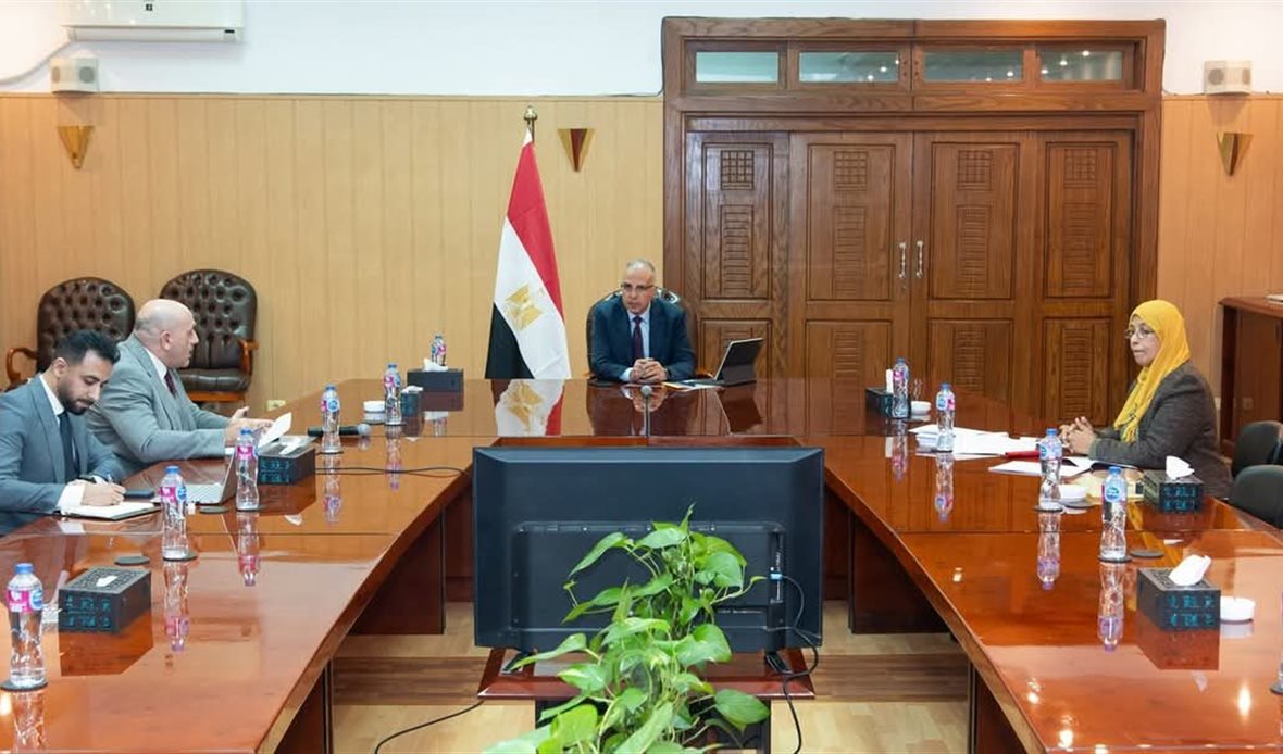 وزير الري 
