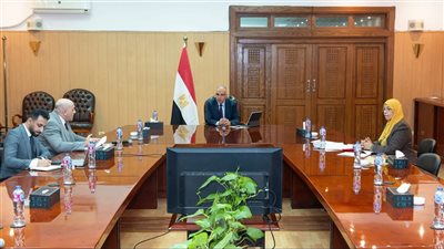 الدكتور هاني سويلم يوجّه بسرعة صرف التعويضات وتطبيق التحول الرقمي بهيئة المساحة لدعم المشروعات القومية وتعزيز قدرات العاملين بالتقنيات الحديثة