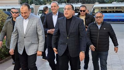 مدبولي يتفقد شركة مصر للغزل والنسيج ومنطقة المصانع القديمة بمدينة 