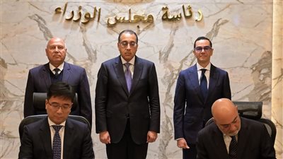 التوقيع على عقد أرض مصنع جديد لتصنيع سيارات 