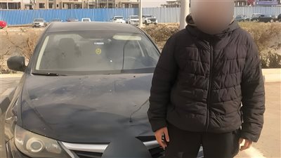 القبض على سائق سيارة في بولاق بعد طمس لوحاتها المعدنية.