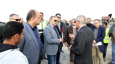 محافظ الشرقية يتابع تطوير محور أبو حاكم - بني هلال بطول 13 كم وتكلفة 300 مليون جنيه لتسهيل الحركة المرورية وتعزيز البنية التحتية