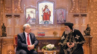 رئيس مجلس النواب يزور الكاتدرائية لتهنئة البابا تواضروس بعيد الميلاد المجيد