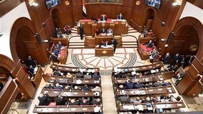 النائب سامح السادات يستعرض دراسة الأثر التشريعي لقانون سوق رأس المال 