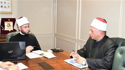وزير الأوقاف يبحث مع مدير مديرية الشرقية تعزيز الانضباط الإداري والدعوي وتطوير الأداء لمواجهة التحديات الحالية