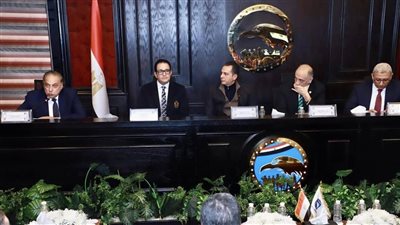 بحضور الأمين العام ونواب رئيس الحزب.. 