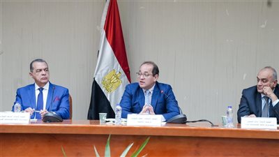 وزير المالية يدعو لتحسين بيئة الأعمال ويشدد على بناء شراكة إيجابية مع الممولين