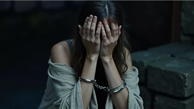 كيف تتحول منصات التواصل إلى ساحة للتحريض؟ influencer فرنسية جزائرية تواجه اتهامات خطيرة بسبب محتوى مثير للجدل