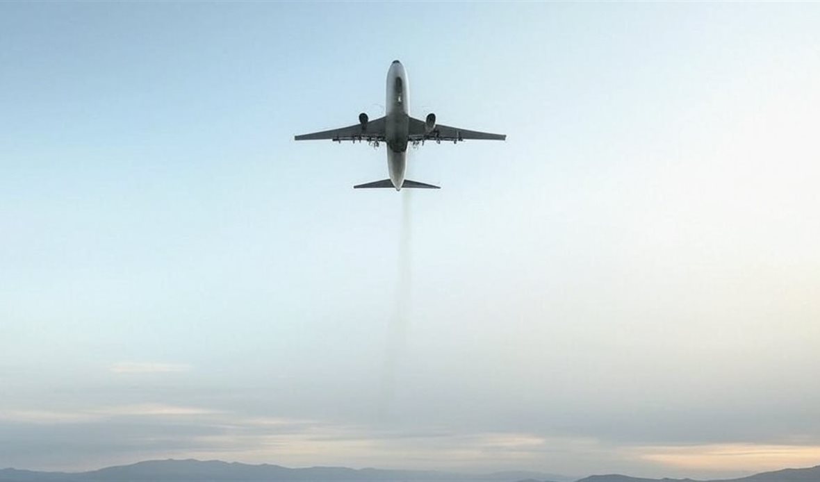طائرة أرشيفية 