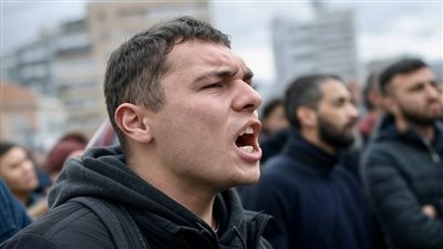 مراسل «القاهرة الإخبارية»: تظاهرات إسرائيلية تطالب بإبرام صفقة التبادل