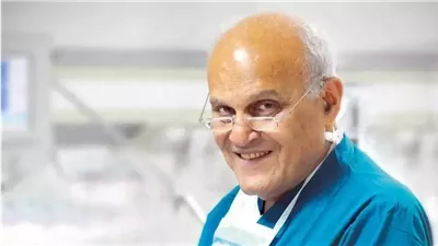 إطلاق اسم مجدي يعقوب على صالة كبار الزوار بمطار أسوان 