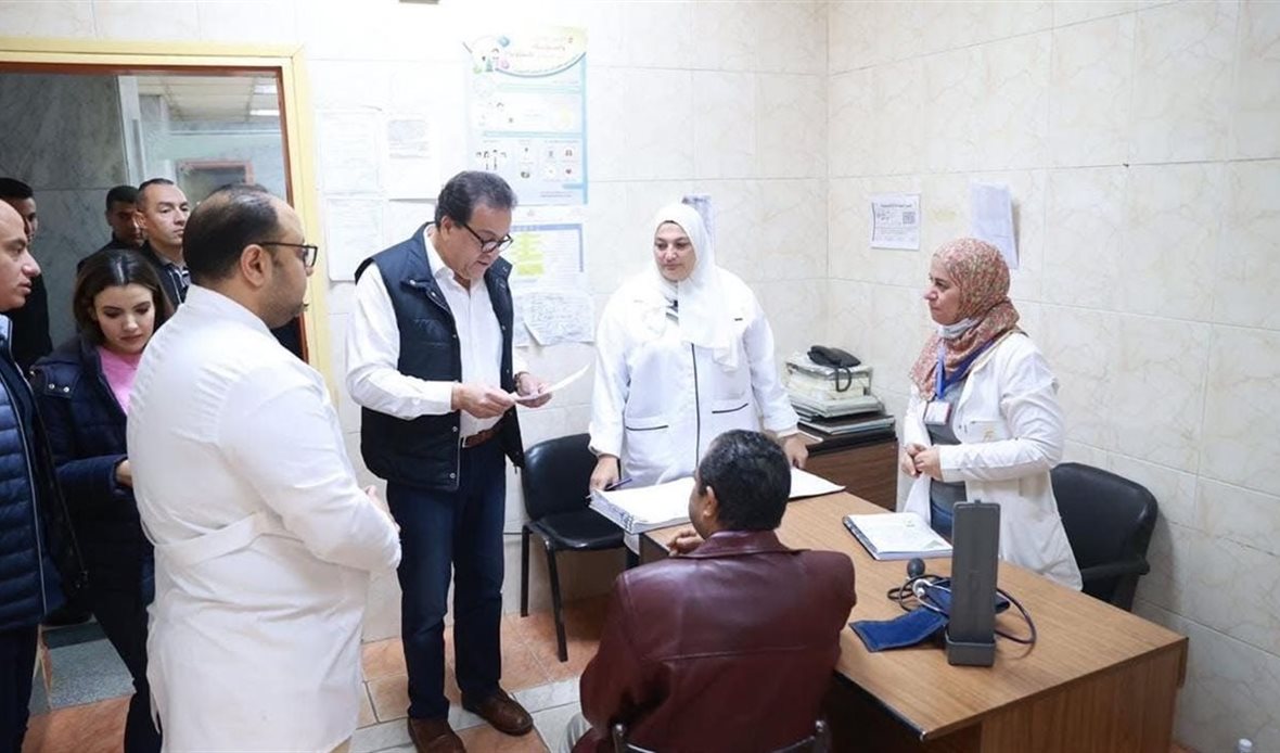 وزير الصحة يتفقد