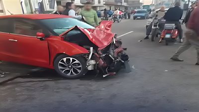 ضبط طفل قاد سيارة بدون لوحات معدنية واصطدم بعدة سيارات في دمياط