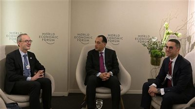 مدبولي يبحث مع “ديمي” البلجيكية دعم مشروعات الطاقة المتجددة في مصر والتوسع في الهيدروجين الأخضر بدعم الاتحاد الأوروبي