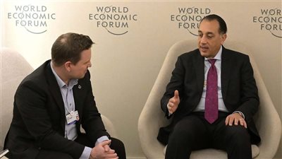 في دافوس 2025، رئيس الوزراء المصري يناقش مع مجموعة فولفو فرص التعاون في تصنيع السيارات والشاحنات الكهربائية لتوسيع استخدام النقل البيئي في مصر