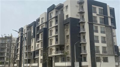 وزير الإسكان يستعرض إنجازات قطاع الشؤون العقارية: خطوات نوعية لدعم العملاء وتعزيز التنمية العمرانية