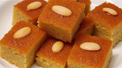 الهريسة الشامية بالسميد بطعم أصيل وقوام مثالي للمناسباة