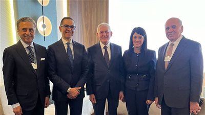 الرئيس العراقي يستقبل وزيرة التخطيط المصرية في دافوس: بحث التعاون الاقتصادي واستعدادات انعقاد الدورة الثالثة للجنة العليا المصرية العراقية