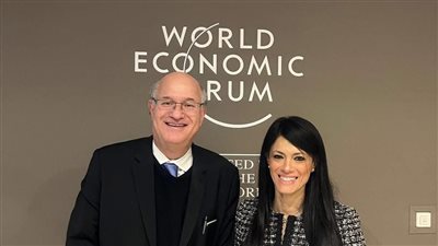 وزيرة التخطيط والتنمية الاقتصادية تناقش الشراكات التنموية مع بنك التنمية للبلدان الأمريكية ومنظمة التعاون الرقمي وشركة هيتاشي للطاقة في منتدى دافوس