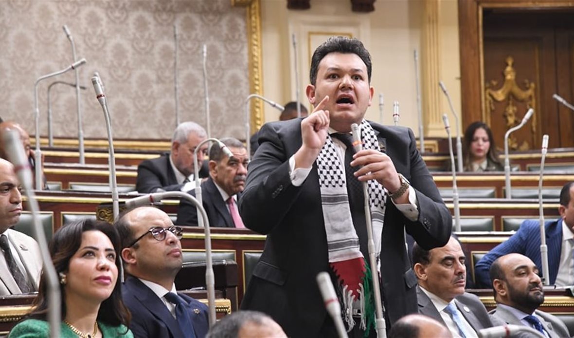 النائب أحمد مقلد