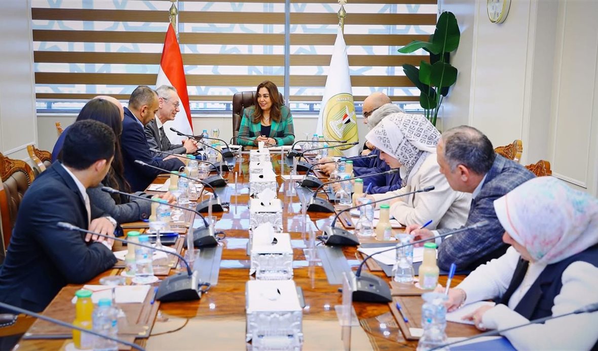 تعاون مشترك بين التنمية