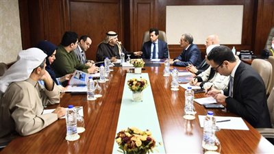 وزير الشباب والرياضة يبحث التعاون مع مؤسسة محمد بن راشد لتعزيز المعرفة وبناء قدرات الشباب المصري