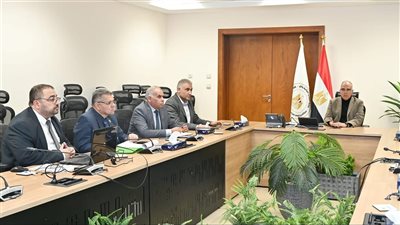 دراسة شاملة لتطوير قناطر الدلتا وتحسين تشغيل بوابات المياه باستخدام تقنيات حديثة لتحقيق الاستدامة المائية والكفاءة التشغيلية